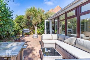 Photo 33- click for photo gallery